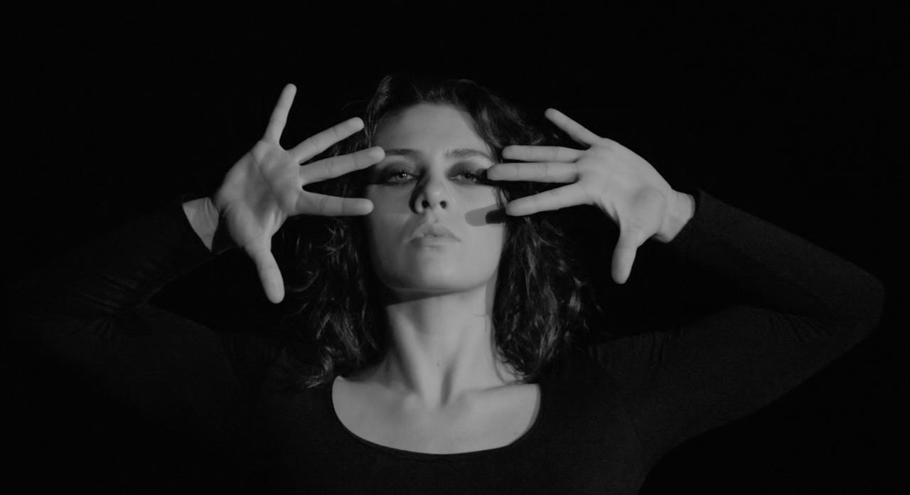 Capture de Cover Your Ears Cover Your Eyes